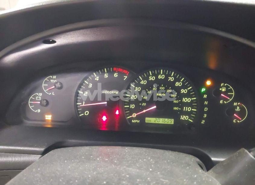 Photo 7 of 2005 Toyota Tundra SR5 V8 (VIN 5TBBT44195S461012)