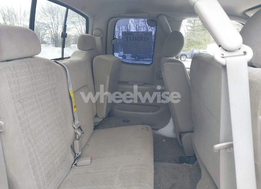 Photo 8 of 2006 Toyota Tundra SR5 V8 (VIN 5TBBT44196S476238)