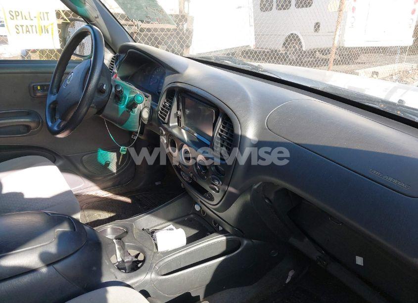 Photo 5 of 2006 Toyota Tundra SR5 V8 (VIN 5TBBT44196S487353)