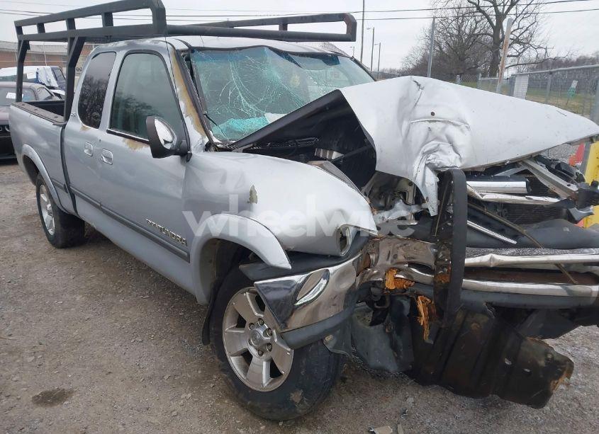 2000 Toyota Tundra SR5 V8 (VIN 5TBBT4419YS002339) main photo