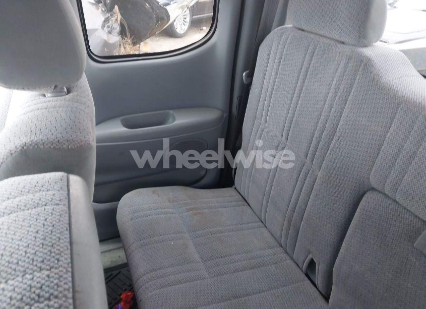 Photo 8 of 2000 Toyota Tundra SR5 V8 (VIN 5TBBT4419YS002339)