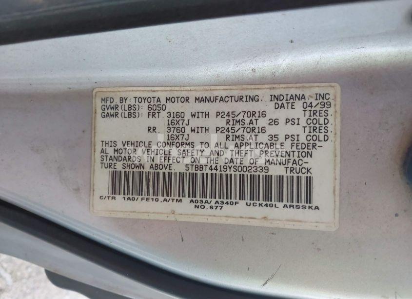 Photo 9 of 2000 Toyota Tundra SR5 V8 (VIN 5TBBT4419YS002339)