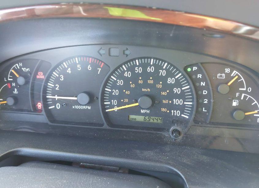 Photo 7 of 2001 Toyota Tundra SR5 V8 (VIN 5TBBT441X1S164924)