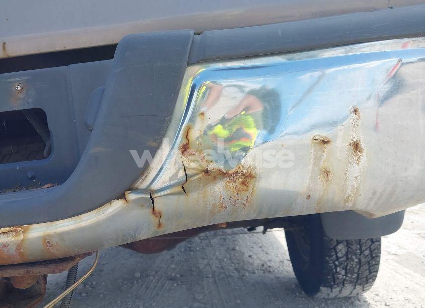 Photo 6 of 2002 Toyota Tundra SR5 V8 (VIN 5TBBT441X2S227960)