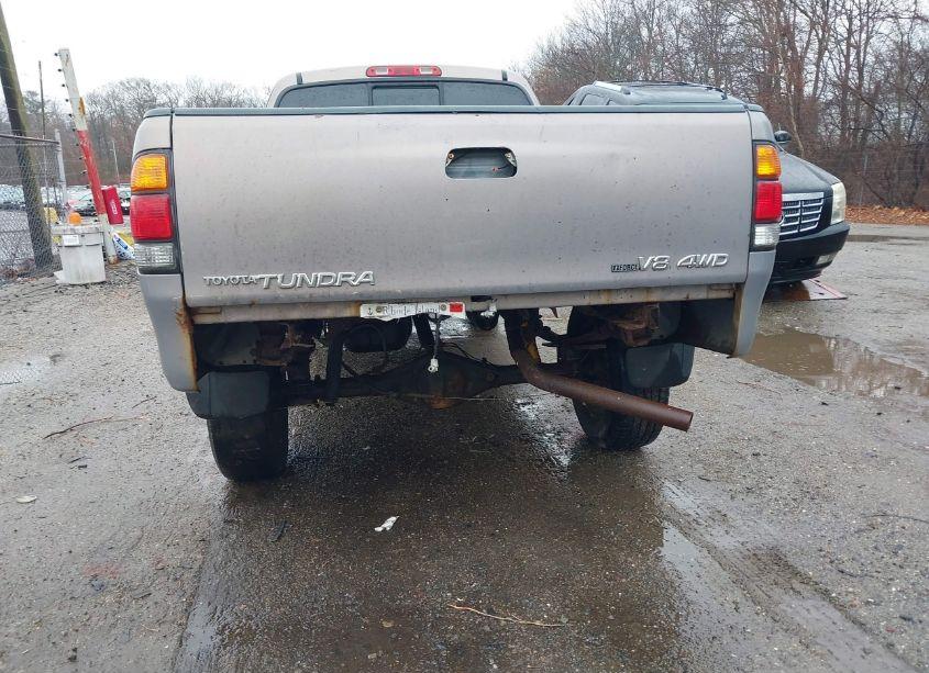 Photo 6 of 2002 Toyota Tundra SR5 V8 (VIN 5TBBT441X2S231510)