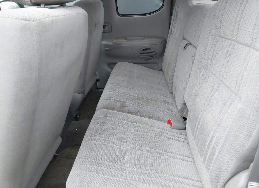 Photo 8 of 2002 Toyota Tundra SR5 V8 (VIN 5TBBT441X2S231510)