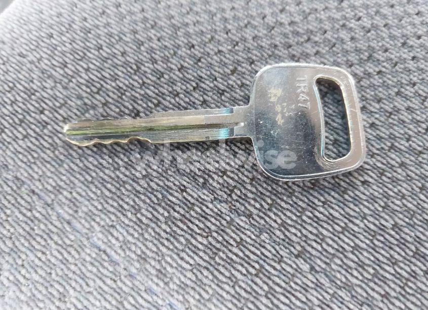 Photo 11 of 2002 Toyota Tundra SR5 V8 (VIN 5TBBT441X2S238960)