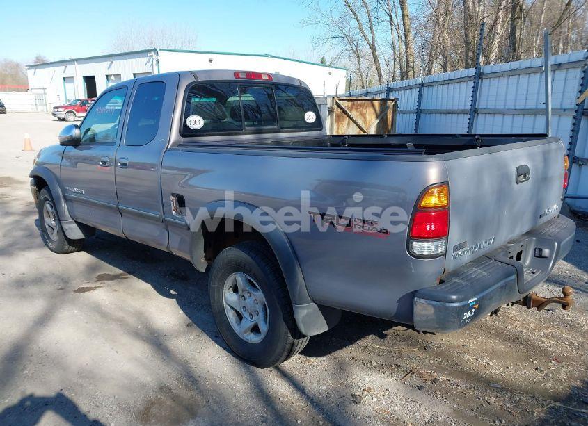 Photo 3 of 2002 Toyota Tundra SR5 V8 (VIN 5TBBT441X2S238960)