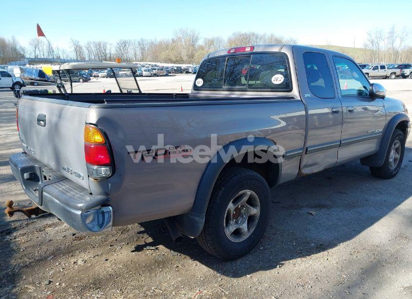 Photo 4 of 2002 Toyota Tundra SR5 V8 (VIN 5TBBT441X2S238960)