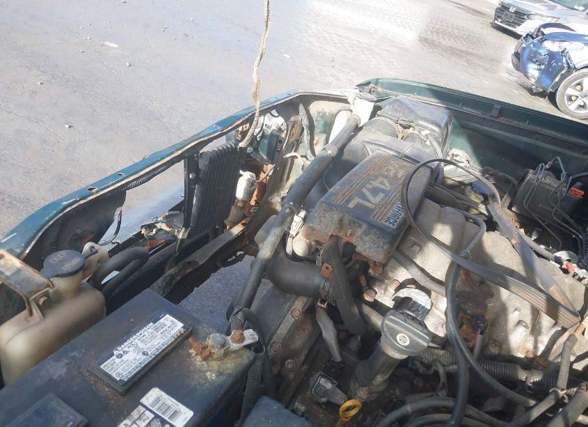 Photo 12 of 2002 Toyota Tundra SR5 V8 (VIN 5TBBT441X2S301586)