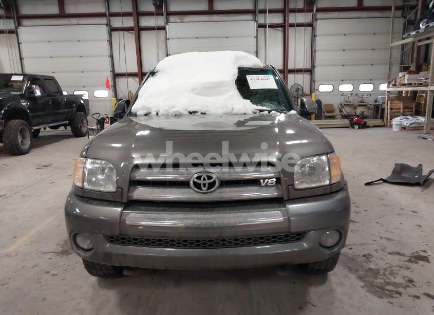 Photo 12 of 2003 Toyota Tundra SR5 V8 (VIN 5TBBT441X3S387290)