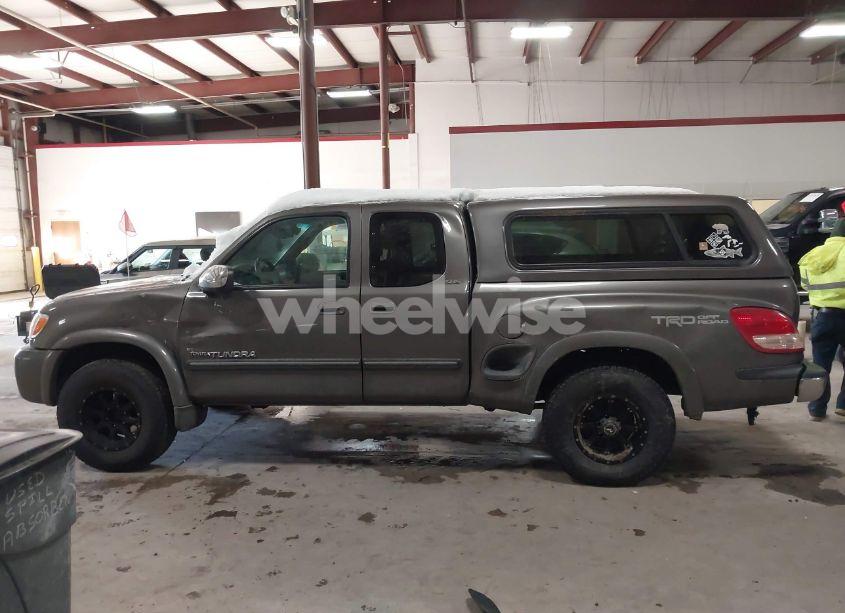 Photo 14 of 2003 Toyota Tundra SR5 V8 (VIN 5TBBT441X3S387290)