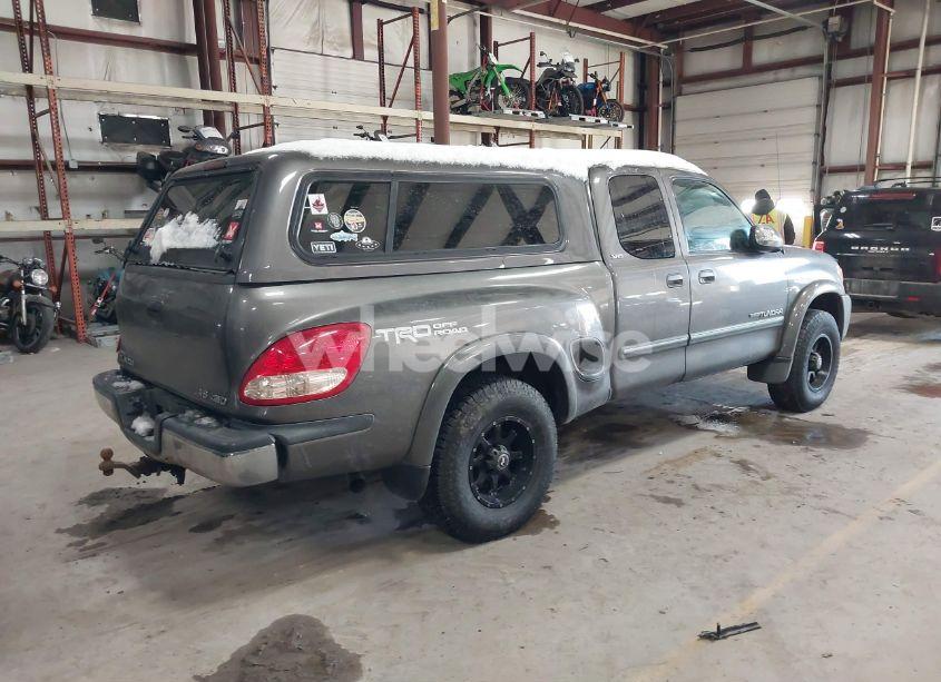 Photo 4 of 2003 Toyota Tundra SR5 V8 (VIN 5TBBT441X3S387290)