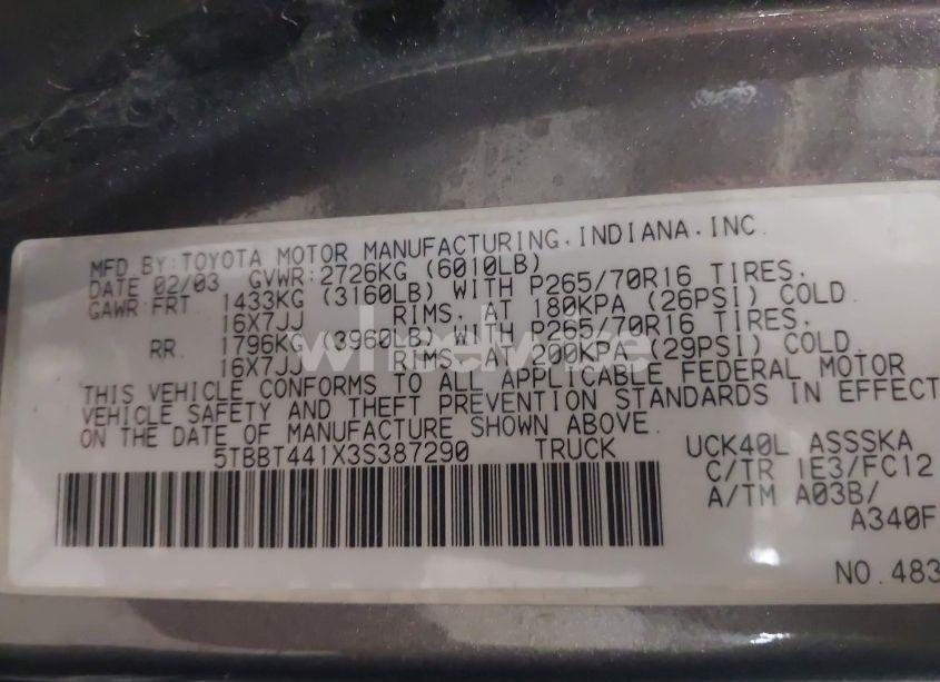 Photo 9 of 2003 Toyota Tundra SR5 V8 (VIN 5TBBT441X3S387290)