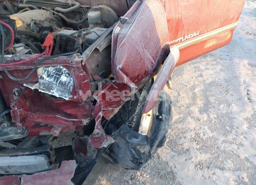 Photo 17 of 2004 Toyota Tundra SR5 V8 (VIN 5TBBT441X4S455783)