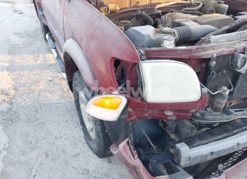 Photo 18 of 2004 Toyota Tundra SR5 V8 (VIN 5TBBT441X4S455783)