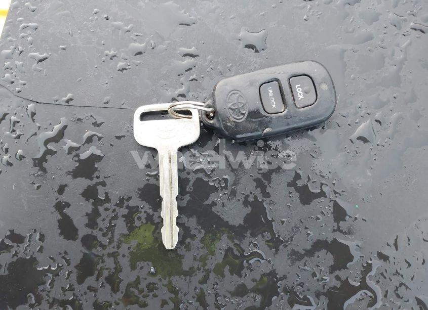 Photo 11 of 2005 Toyota Tundra SR5 V8 (VIN 5TBBT441X5S466669)