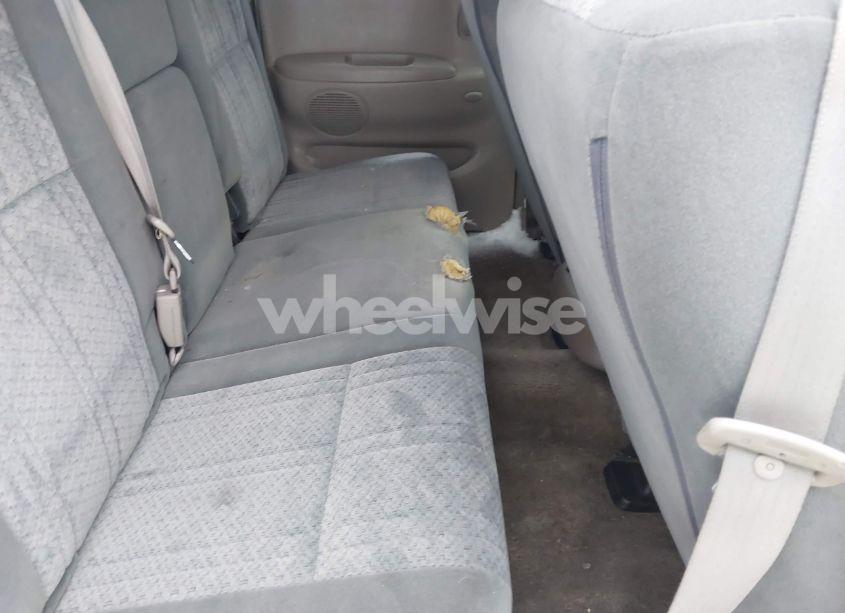 Photo 8 of 2006 Toyota Tundra SR5 V8 (VIN 5TBBT441X6S473946)