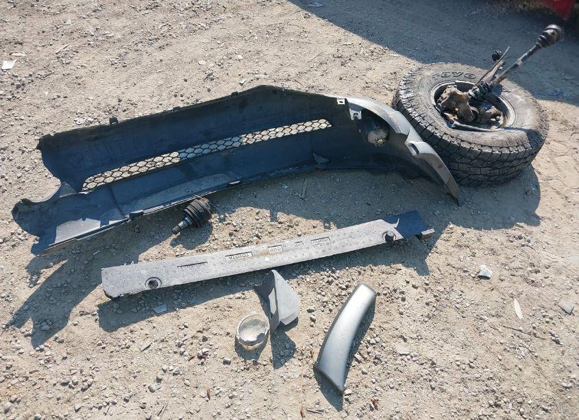 Photo 12 of 2004 Toyota Tundra LTD V8 (VIN 5TBBT48104S450800)