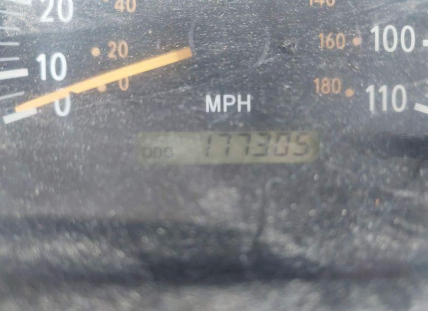 Photo 16 of 2004 Toyota Tundra LTD V8 (VIN 5TBBT48104S450800)