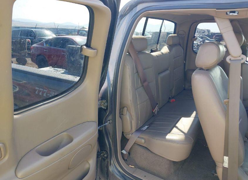 Photo 8 of 2004 Toyota Tundra LTD V8 (VIN 5TBBT48104S450800)