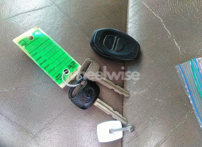 Photo 11 of 2000 Toyota Tundra LTD V8 (VIN 5TBBT4810YS089882)