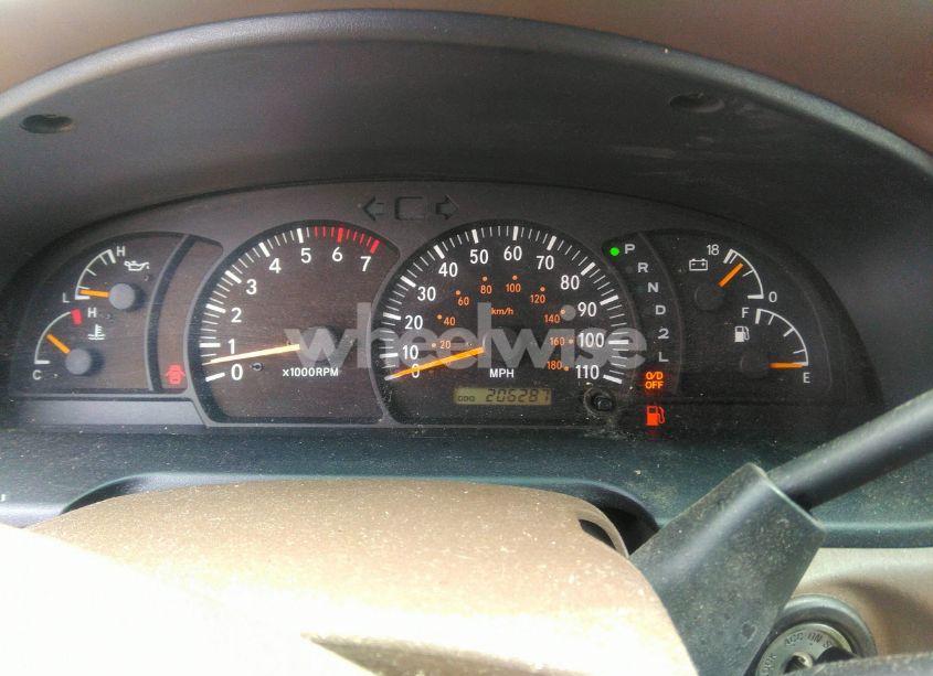 Photo 7 of 2000 Toyota Tundra LTD V8 (VIN 5TBBT4810YS089882)