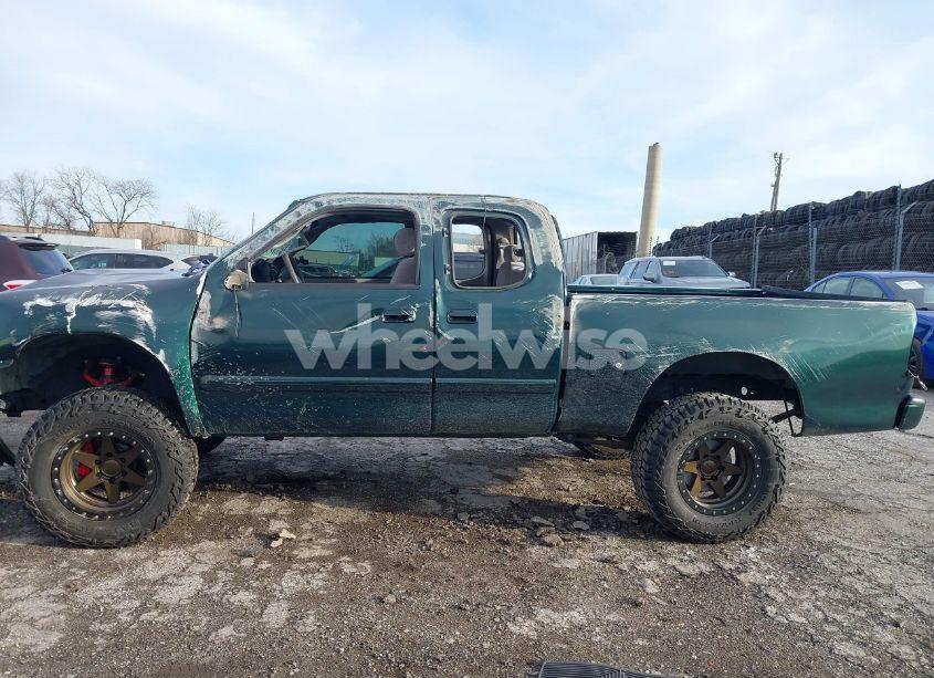 Photo 14 of 2000 Toyota Tundra LTD V8 (VIN 5TBBT4810YS096380)