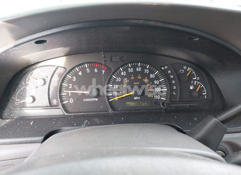 Photo 7 of 2000 Toyota Tundra LTD V8 (VIN 5TBBT4810YS096380)