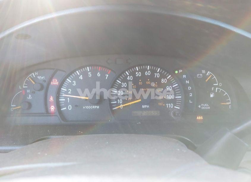 Photo 7 of 2003 Toyota Tundra LTD V8 (VIN 5TBBT48113S418629)