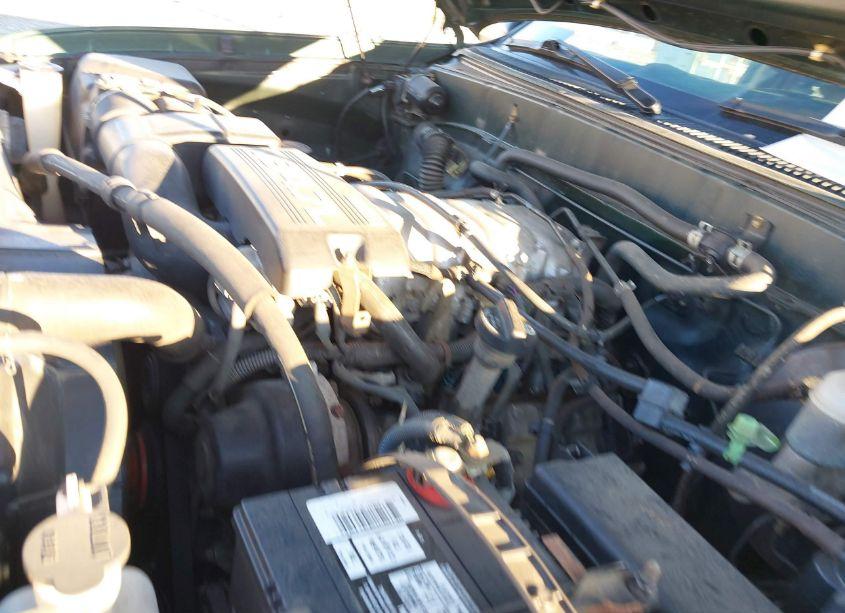 Photo 10 of 2001 Toyota Tundra LTD V8 (VIN 5TBBT48121S185244)