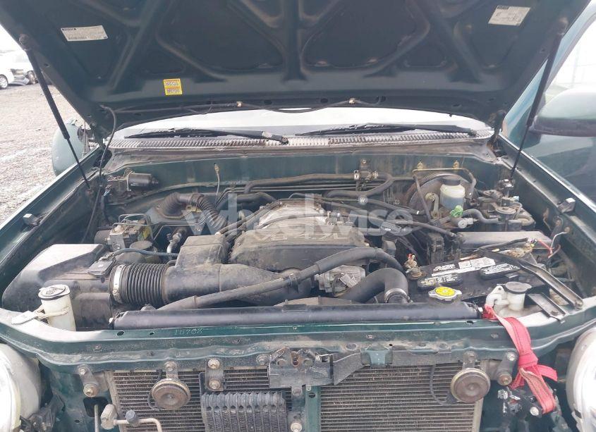 Photo 10 of 2000 Toyota Tundra LTD V8 (VIN 5TBBT4812YS031675)