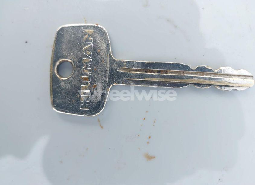 Photo 11 of 2000 Toyota Tundra LTD V8 (VIN 5TBBT4812YS031675)