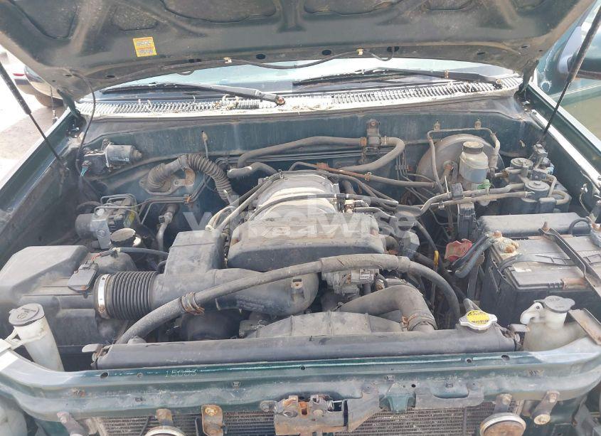 Photo 10 of 2000 Toyota Tundra LTD V8 (VIN 5TBBT4812YS090970)