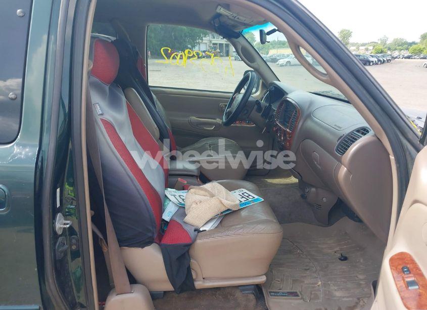 Photo 5 of 2000 Toyota Tundra LTD V8 (VIN 5TBBT4812YS090970)