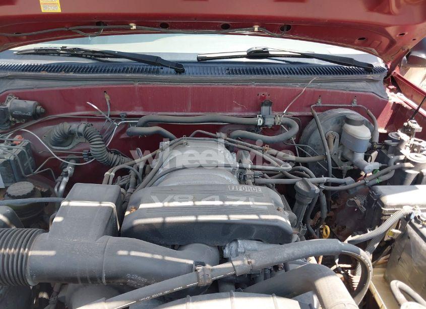 Photo 10 of 2002 Toyota Tundra LTD V8 (VIN 5TBBT48142S285508)