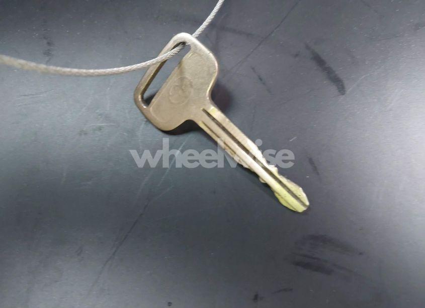 Photo 11 of 2001 Toyota Tundra LTD V8 (VIN 5TBBT48151S220102)