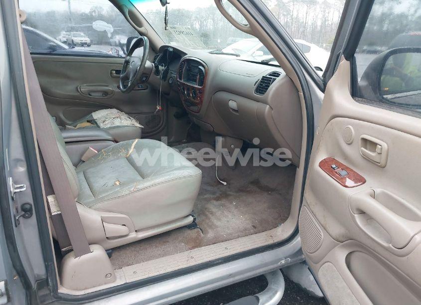 Photo 5 of 2001 Toyota Tundra LTD V8 (VIN 5TBBT48151S220102)