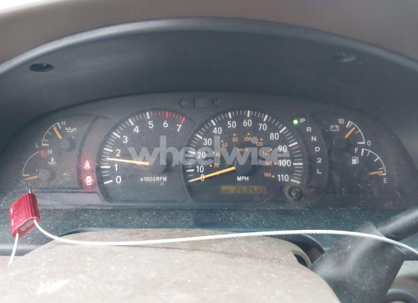 Photo 7 of 2001 Toyota Tundra LTD V8 (VIN 5TBBT48151S220102)