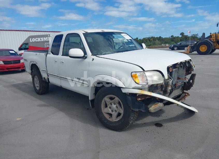 2000 Toyota Tundra LTD V8 (VIN 5TBBT4816YS085075) main photo