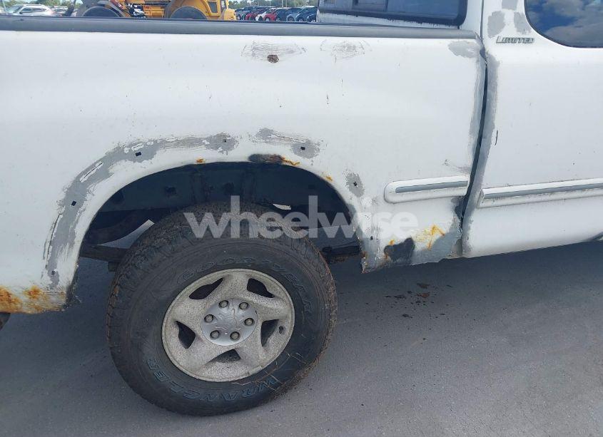 Photo 15 of 2000 Toyota Tundra LTD V8 (VIN 5TBBT4816YS085075)