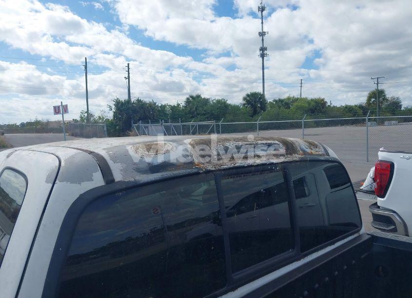 Photo 16 of 2000 Toyota Tundra LTD V8 (VIN 5TBBT4816YS085075)