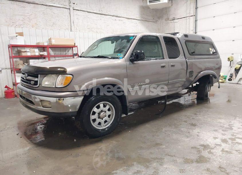 Photo 2 of 2001 Toyota Tundra LTD V8 (VIN 5TBBT48171S167385)
