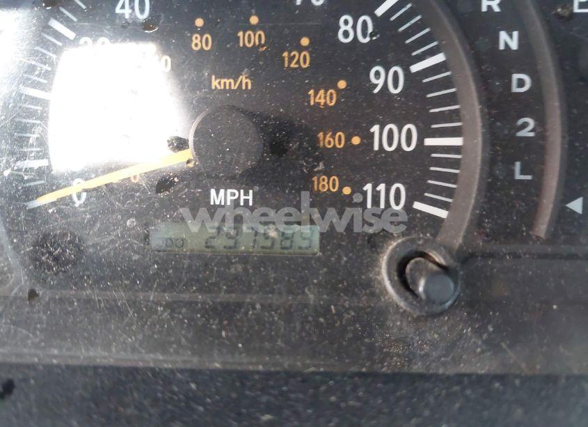 Photo 14 of 2002 Toyota Tundra LTD V8 (VIN 5TBBT48172S230468)