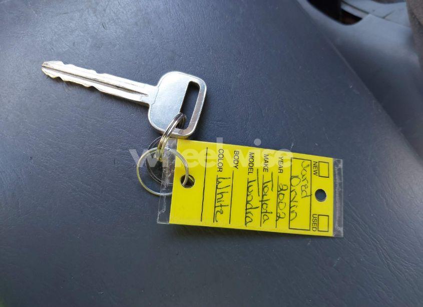 Photo 11 of 2002 Toyota Tundra LTD V8 (VIN 5TBBT48172S248940)