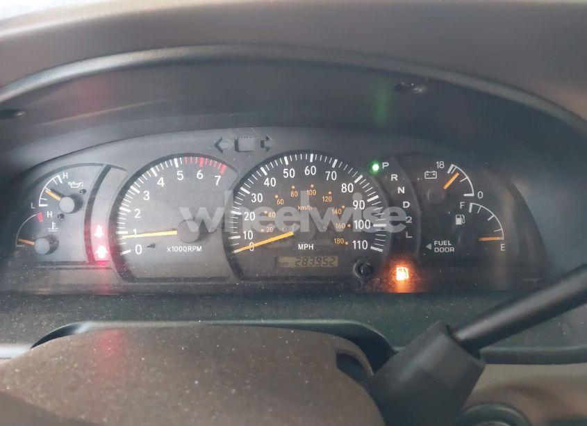 Photo 7 of 2003 Toyota Tundra LIMITED V8 (VIN 5TBBT48173S419798)