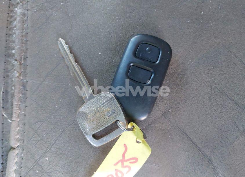 Photo 11 of 2004 Toyota Tundra LIMITED V8 (VIN 5TBBT48174S446338)