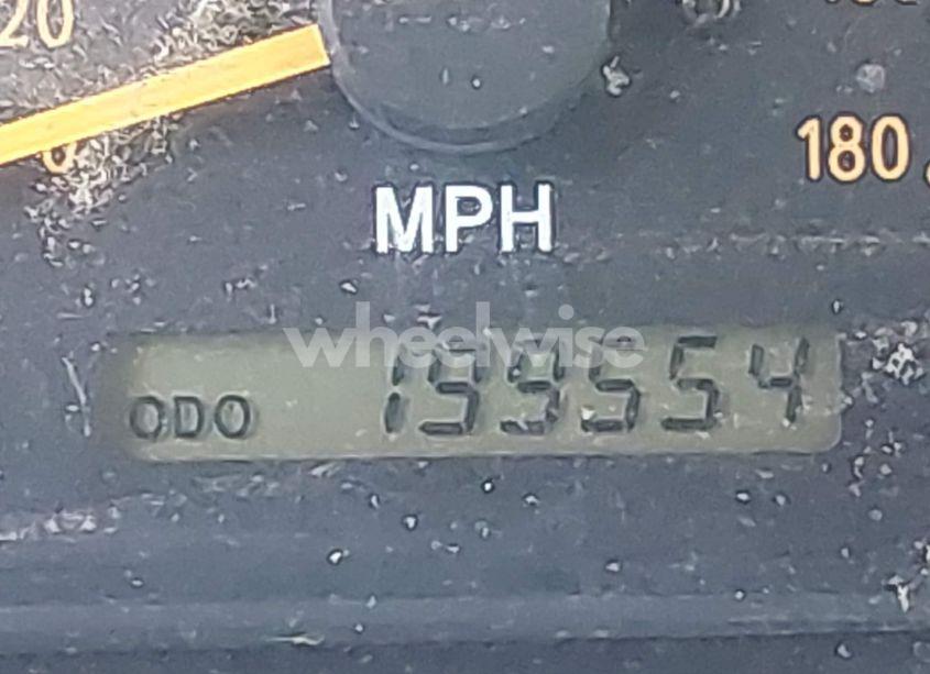 Photo 16 of 2004 Toyota Tundra LIMITED V8 (VIN 5TBBT48174S446338)