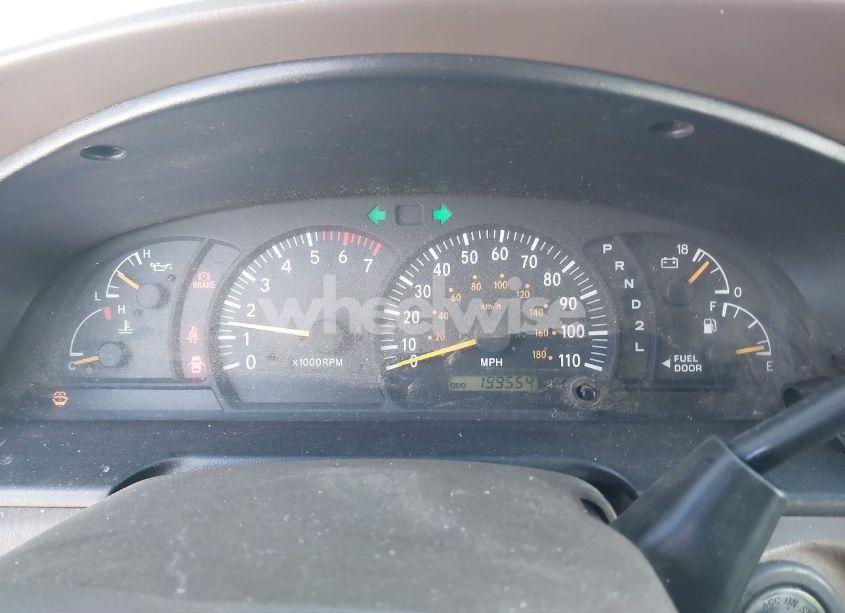 Photo 7 of 2004 Toyota Tundra LIMITED V8 (VIN 5TBBT48174S446338)