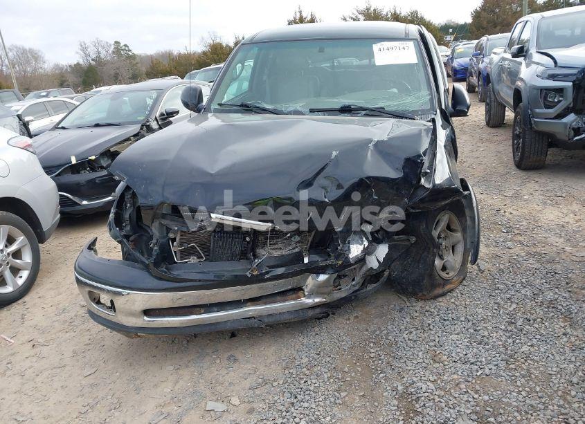 Photo 6 of 2000 Toyota Tundra LTD V8 (VIN 5TBBT4817YS066938)